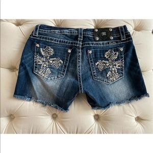 Miss Me Shorts Size 29